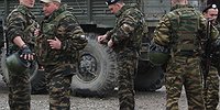 Военные определяют расположение войск на местности