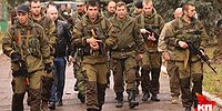 Премьер-министр ДНР съездил на южные рубежи республики в Новоазовск, где пообщался с электоратом.