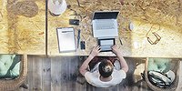 Без определенного места работы