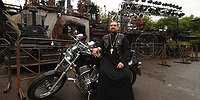 Крестом и мотоциклом: