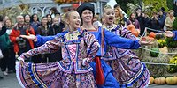 Казаки привезли и мед, и нагайки