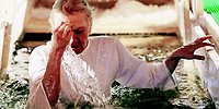 В прорубь — с головой