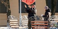Мы даем сигнал бизнесу - надо платить людям достойные зарплаты!