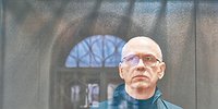 Расплатился за коммуналку