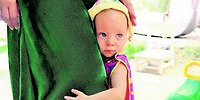 В детских домах оседают миллиарды, а до приемных семей доходят копейки