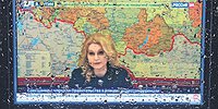Велика Россия, а уколоть некого