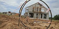 Жить стало лучше, жить стало невселее