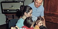 ...И платок для мамы