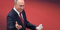 Каждый пенсионер до конца года получит по 10 000, военный — по 15 000 рублей