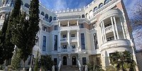 Квартиру Зеленского в Крыму отдадут беженцам
