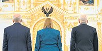 Кто с послом к нам придет…