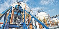 Адаптация с опорой на скрытое