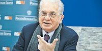 Лавры Эрмитажу