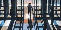 Полицию удаляют из штрафной зоны