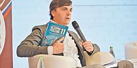 Школа: расписание на год