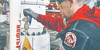 Нефтегазовые отступили в 2007-й
