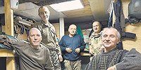 «Снесло половину бока, а он идёт»