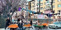 Понастроили тут