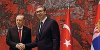 Сербия растянулась в шпагате