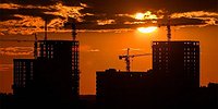 Кризис в недвижимости откладывается на осень